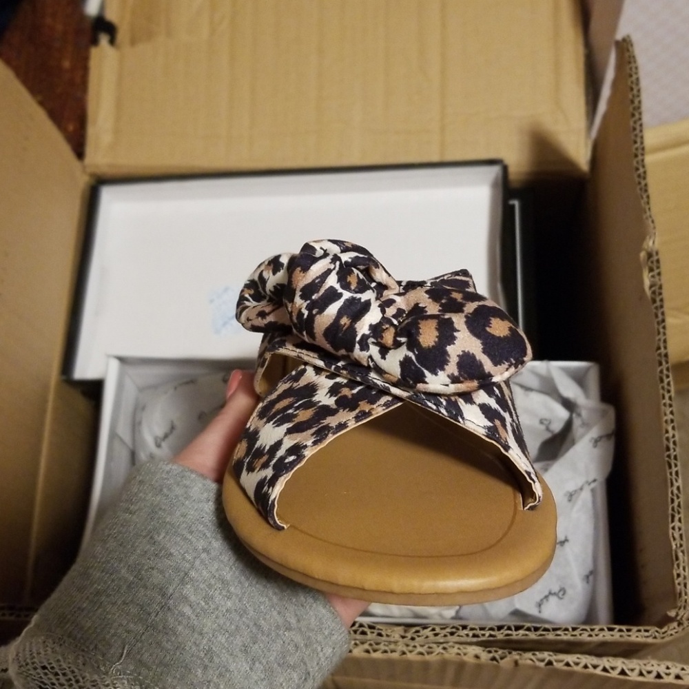 Size 6 left! Qupid Leopard Bow slides autumn - Picture 6 of 8